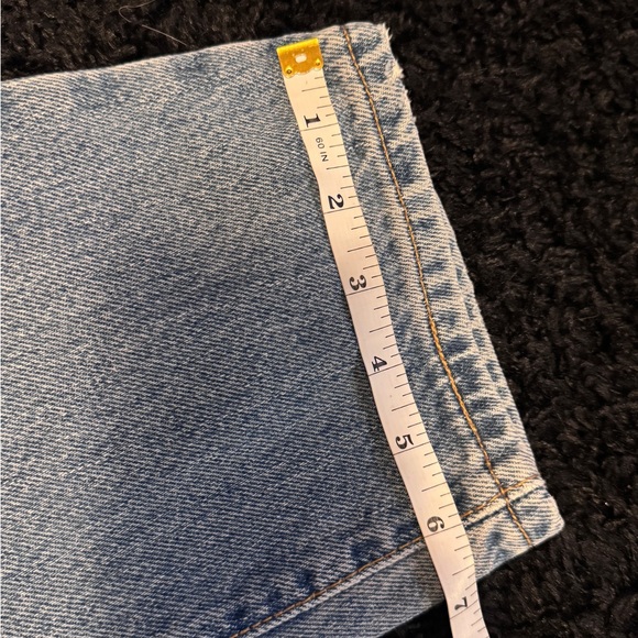 LEVIS 550 relaxed fit medium wash SZ 12 MIS L FITS LIKE AN 8 - Picture 3 of 10